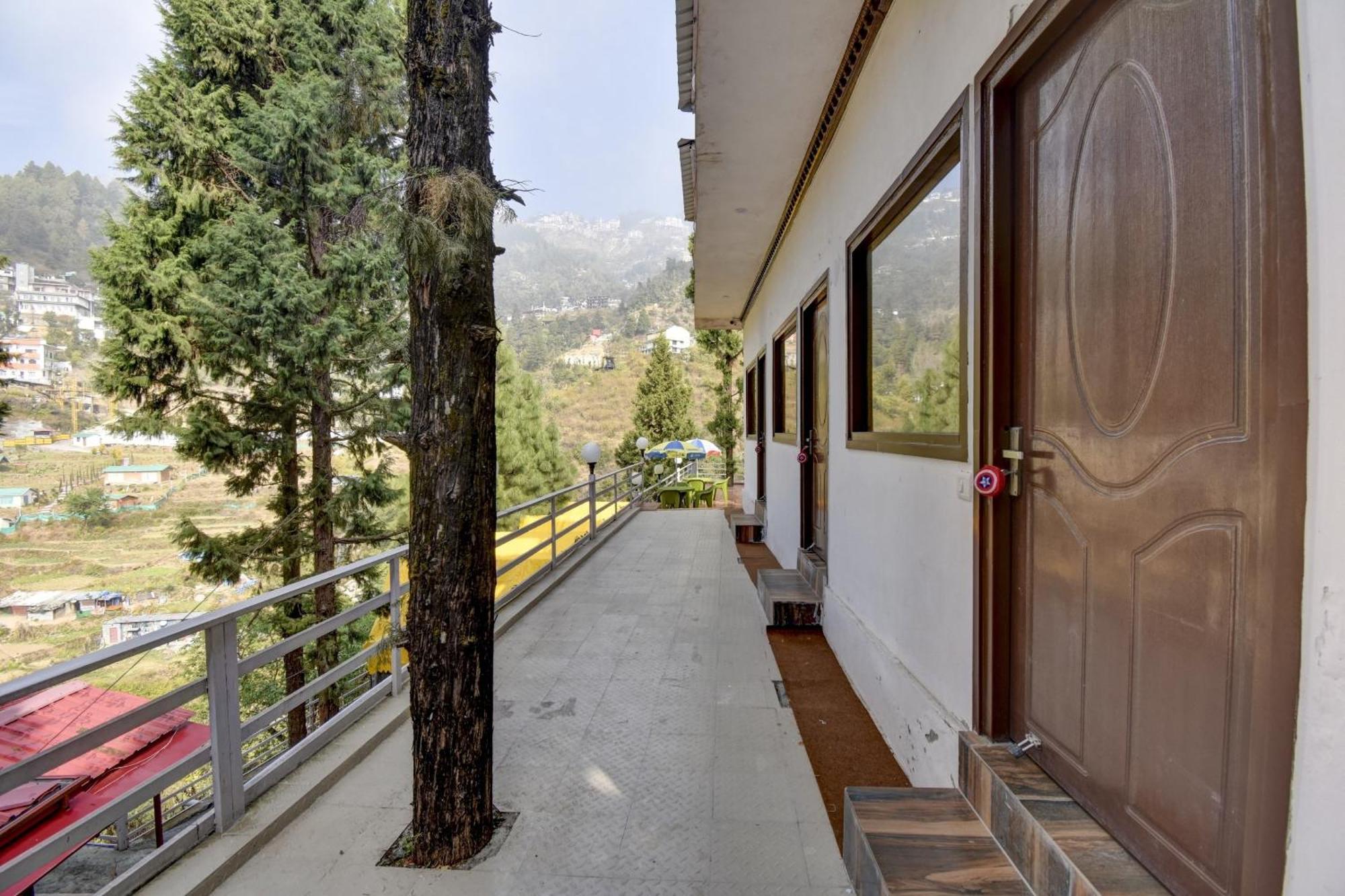 Hotel OYO 72895 Pine Tree Masuri Exterior foto